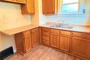 828 Crouse St, Akron, OH 44306 - Photo 7