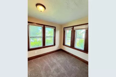 828 Crouse Street, Akron, OH 44306 - Photo 5