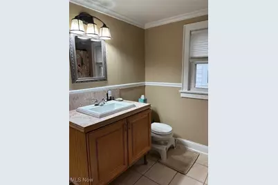 1172 Woodward Avenue, Akron, OH 44310 - Photo 23