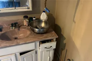 824 Howard St, Bridgeport, OH 43912 - Photo 13