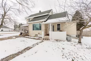 21082 Westwood Dr, Strongsville, OH 44149 - Photo 3