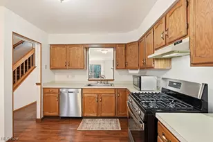 7470 Millrace Ln, Sagamore Hills, OH 44067 - Photo 11