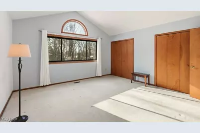 7470 Millrace Lane, Sagamore Hills, OH 44067 - Photo 15