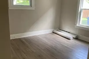 2215 Chesterland Ave, Oakwood, OH 44107 - Photo 9