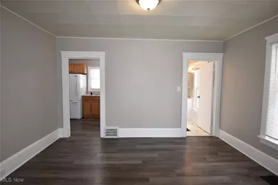 5425 Adams Avenue, Ashtabula, OH 44004 - Photo 9