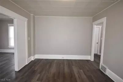 5425 Adams Avenue, Ashtabula, OH 44004 - Photo 11