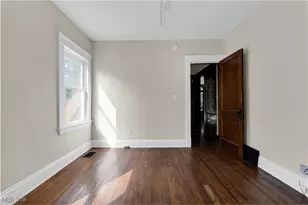 1909 W 73rd St, Loveland, OH 44102 - Photo 15