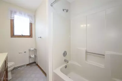 6274 Bayside Street NW, Canton, OH 44718 - Photo 19