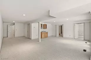 2804 Valley Rd, Cuyahoga Falls, OH 44223 - Photo 31