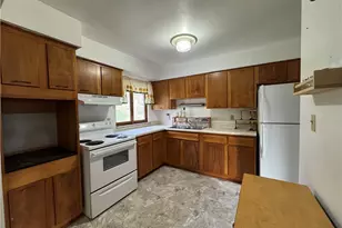 1511 N 9th St, Martins Ferry, OH 43935 - Photo 5