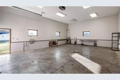 1675 Nob Hill Road, Zanesville, OH 43701 - Photo 29