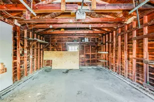 2123 37th St NW, Canton, OH 44709 - Photo 19