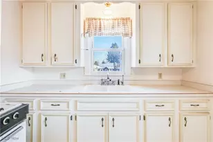 2123 37th St NW, Canton, OH 44709 - Photo 3