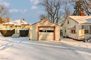 2123 37th St NW, Canton, OH 44709 - Photo 17