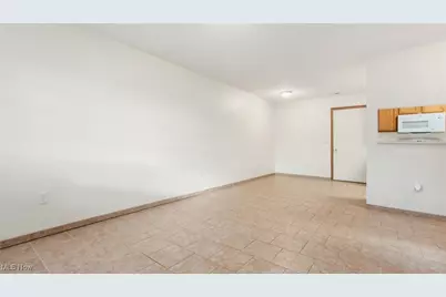 3693 Colony Hill Drive, Zanesville, OH 43701 - Photo 3