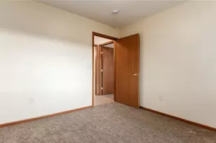 3693 Colony Hill Dr, Zanesville, OH 43701 - Photo 17