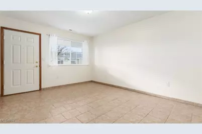 3693 Colony Hill Drive, Zanesville, OH 43701 - Photo 5