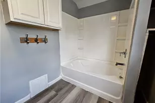 1603 Hampton Rd, Akron, OH 44305 - Photo 11