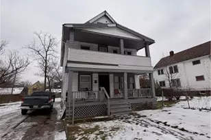 9521 Mt Auburn Ave, Loveland, OH 44104 - Photo 1