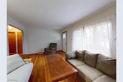 4587 Wood Street, Willoughby, OH 44094 - Photo 3