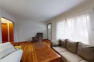 4587 Wood St, Willoughby, OH 44094 - Photo 3