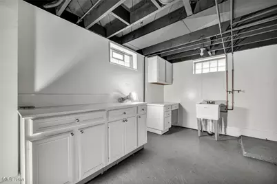 1677 Mapledale Road, Wickliffe, OH 44092 - Photo 15