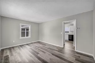 1677 Mapledale Rd, Wickliffe, OH 44092 - Photo 5