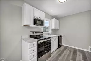 1677 Mapledale Rd, Wickliffe, OH 44092 - Photo 7