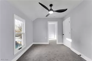 337 Lucas St, Barberton, OH 44203 - Photo 21