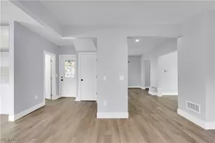 337 Lucas St, Barberton, OH 44203 - Photo 11