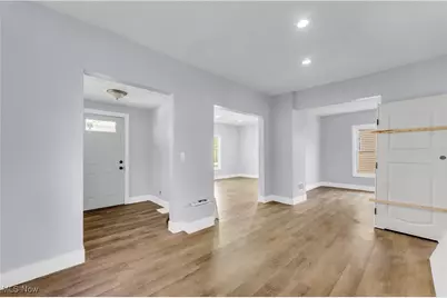 337 Lucas Street, Barberton, OH 44203 - Photo 5