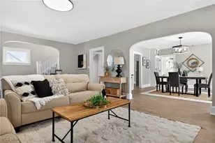 2250 Eschtruth St, Elyria, OH 44035 - Photo 9