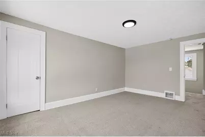 2250 Eschtruth Street, Elyria, OH 44035 - Photo 33