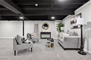 2250 Eschtruth St, Elyria, OH 44035 - Photo 41