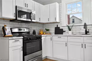 2250 Eschtruth St, Elyria, OH 44035 - Photo 21