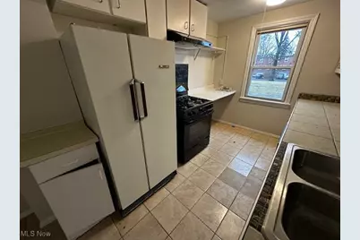 4042 Northfield Road, Huber Heights, OH 44122 - Photo 3