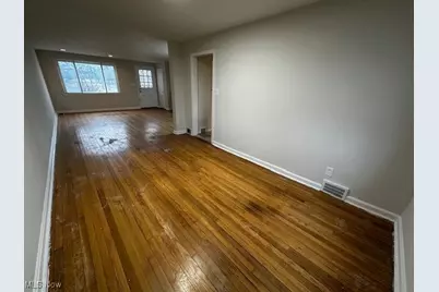 4042 Northfield Road, Huber Heights, OH 44122 - Photo 7