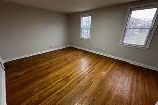 4042 Northfield Rd, Huber Heights, OH 44122 - Photo 5