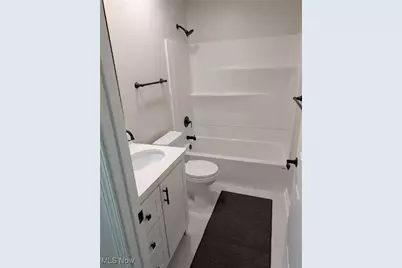 5428 Mills Creek Lane, North Ridgeville, OH 44039 - Photo 9