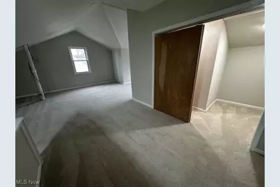 20517 Raymond Street, Maple Heights, OH 44137 - Photo 17