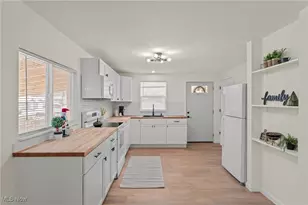 32 29th St SW, Barberton, OH 44203 - Photo 7