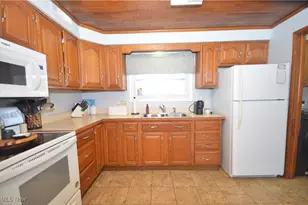 3095 Prior Dr, Cuyahoga Falls, OH 44223 - Photo 11