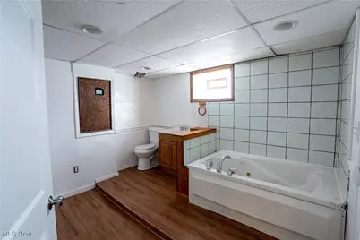 14 E Dartmore Avenue, Akron, OH 44301 - Photo 19