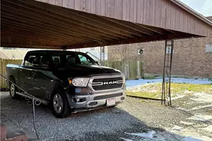 214 N Dawson St, Uhrichsville, OH 44683 - Photo 3