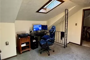 214 N Dawson St, Uhrichsville, OH 44683 - Photo 13