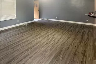 137 Clay St, Weirton, WV 26062 - Photo 5