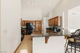 3605 Elmhurst Cir, Uniontown, OH 44685 - Photo 17