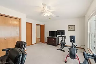 3605 Elmhurst Cir, Uniontown, OH 44685 - Photo 5