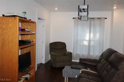 822 W Market Street, Orrville, OH 44667 - Photo 5