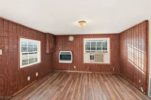 448 Fritsch Ave, Akron, OH 44312 - Photo 23